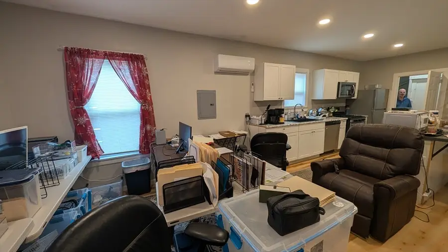155 Purchase St, New Bedford, MA 02740 - #3