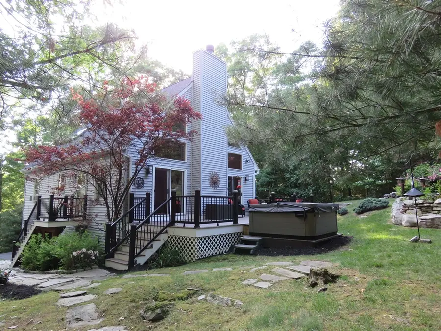 14 Circle Dr, Dudley, MA 01571 - #2