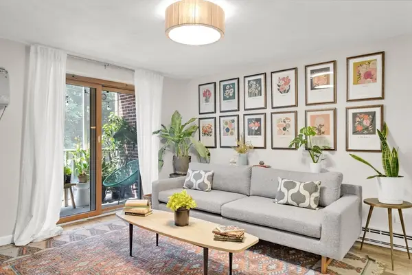 33 Lodgen Court #1F, Malden, MA 02148