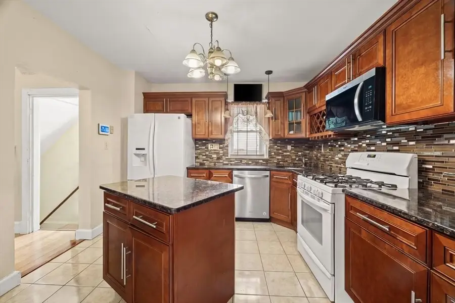 7 Hopewell Rd, Boston, MA 02136 - #3