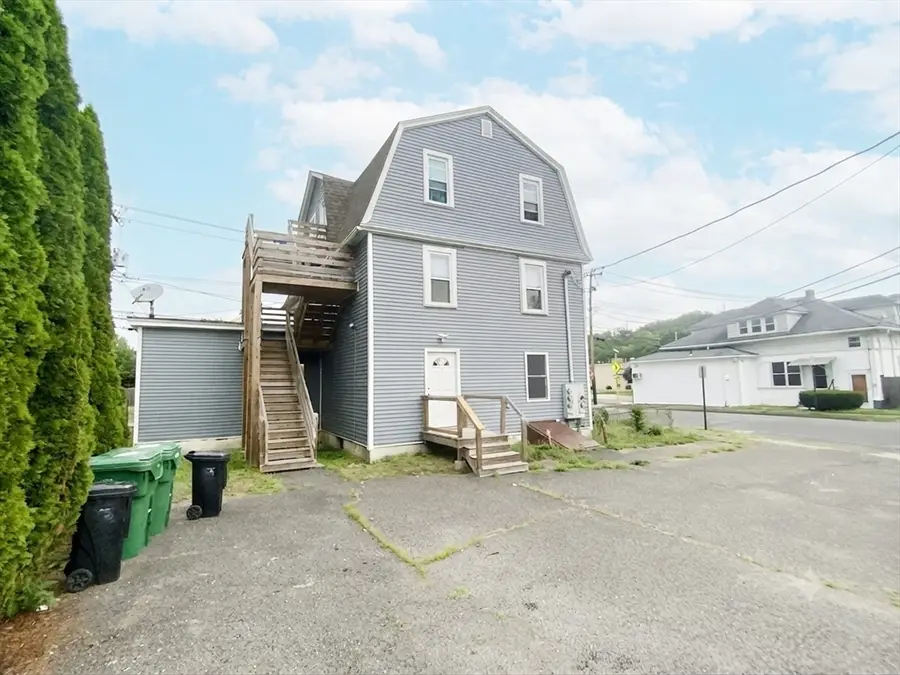 182 Chicopee St, Chicopee, MA 01013 - #3