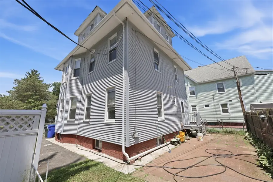 18 Keith St, Springfield, MA 01108 - #3