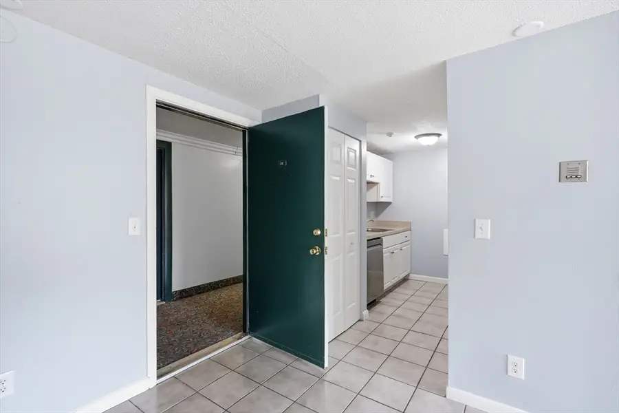135 Grove St #131, Rockland, MA 02370 - #3