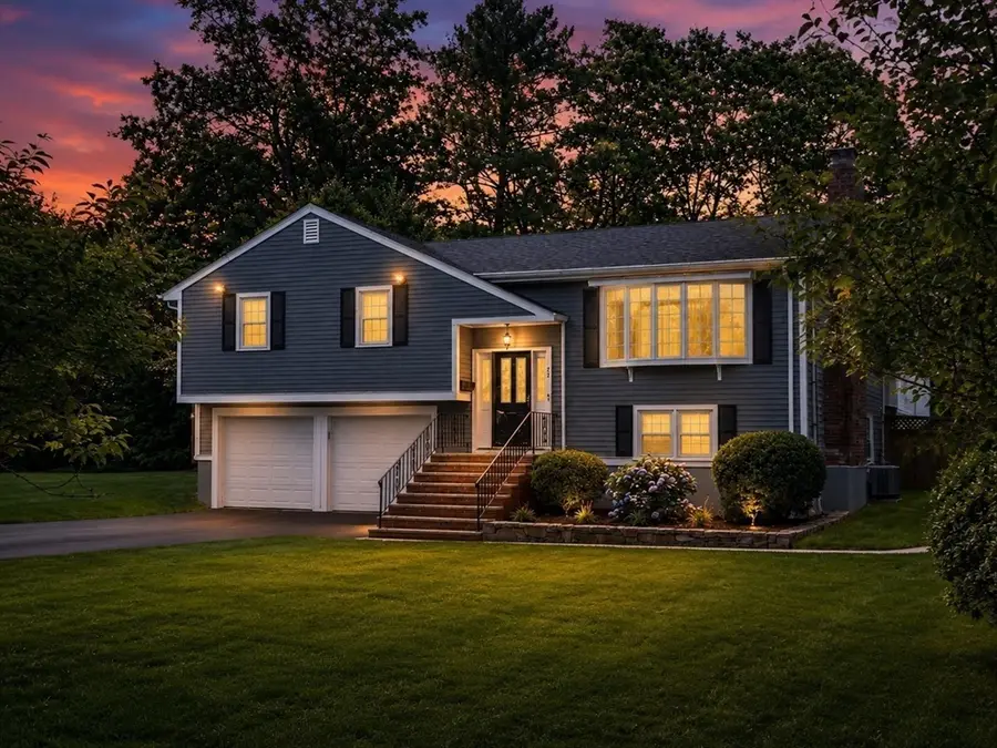 22 Harvest Ln, Hingham, MA 02043 - #2