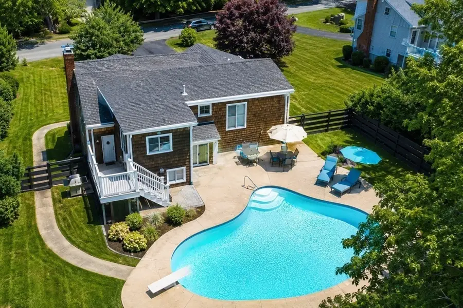 22 Harvest Ln, Hingham, MA 02043 - #3