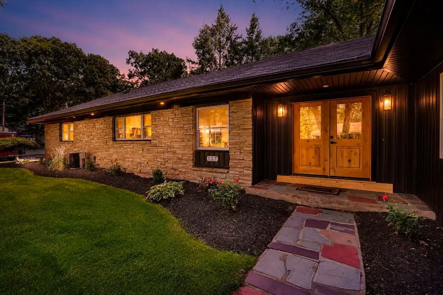 127 Magnolia Cir, Longmeadow, MA 01106 - #3