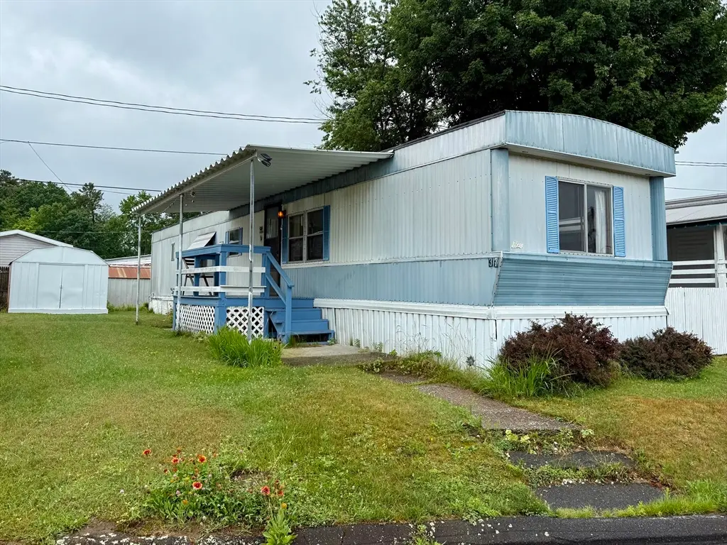 37 Klondike Ave, Westfield, MA 01085 - #1