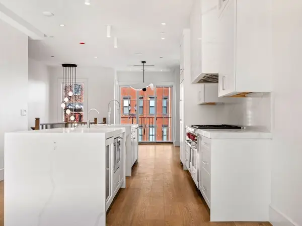 561 East Broadway #561, Boston, MA 02127