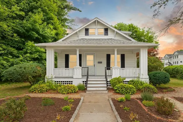 484 Groveland St, Haverhill, MA 01830