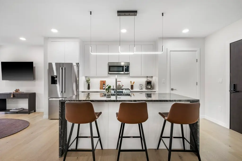 2 Maverick Square #402, Boston, MA 02128 - #1