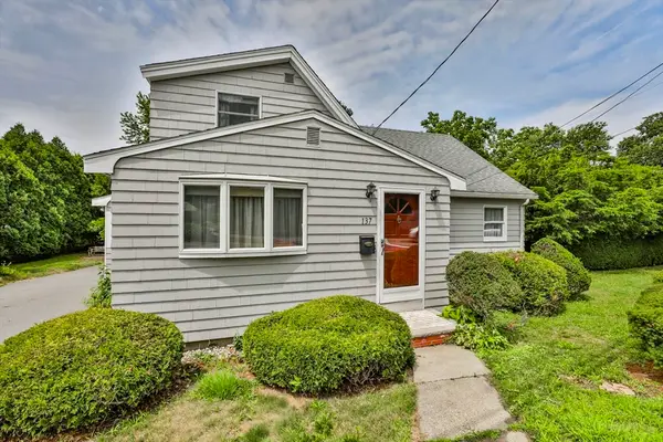 137 Central St, Saugus, MA 01906