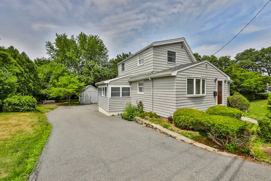 137 Central St, Saugus, MA 01906 - #3