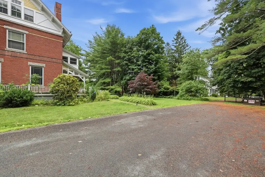 1 Florence St #2, Leeds, MA 01053 - #3