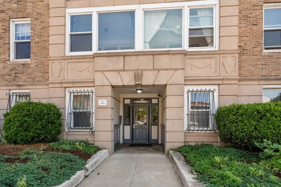 238 S Huntington Ave #1, Boston, MA 02130 - #2