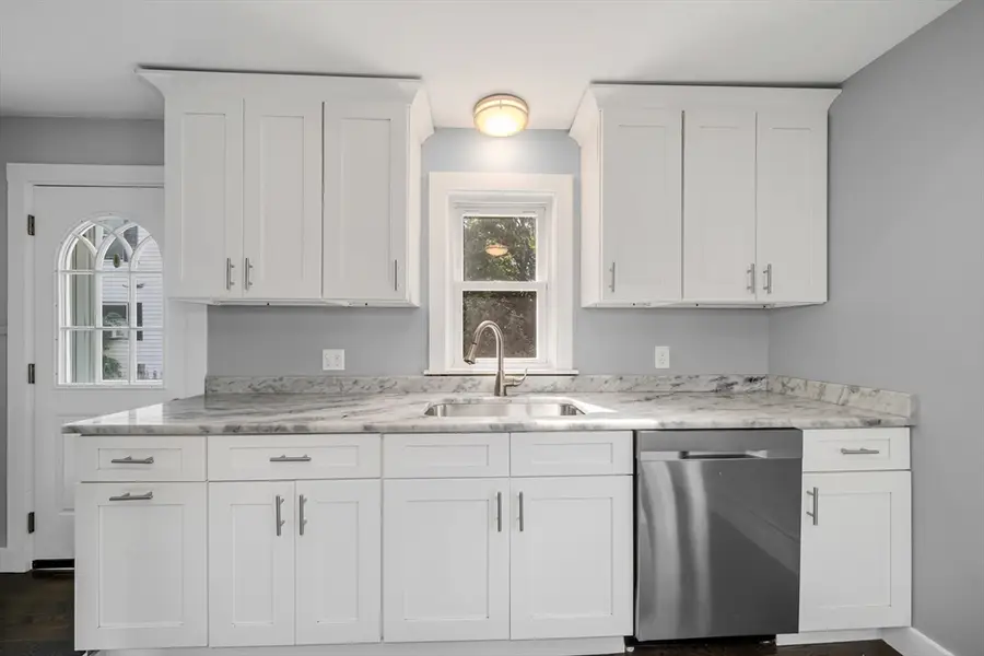 2 California Ln, Amesbury, MA 01913 - #2
