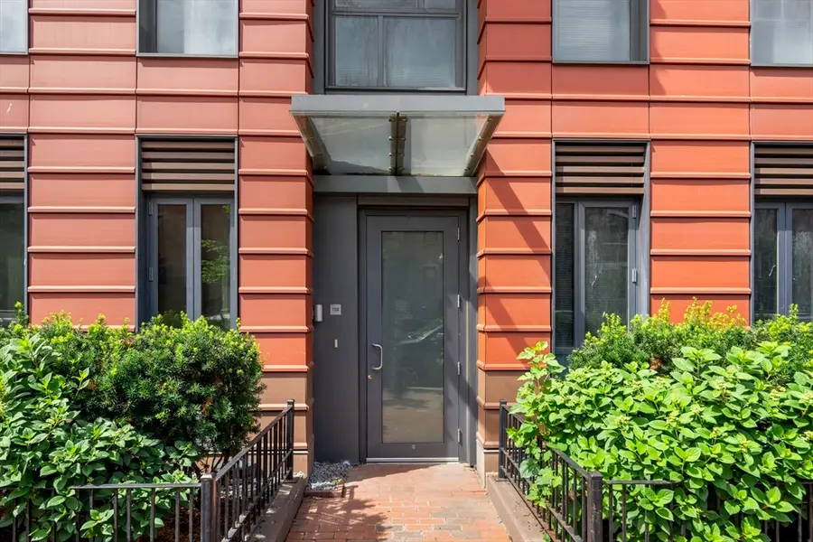 691 Massachusetts Ave #TH102, Boston, MA 02118 - #2
