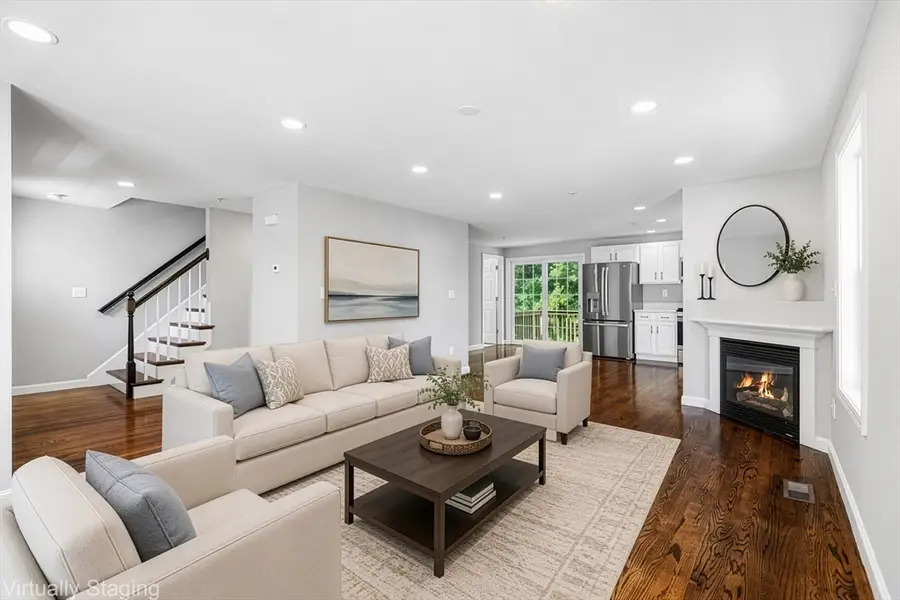 186 Tyngsboro Rd #6, North Chelmsford, MA 01863 - #3