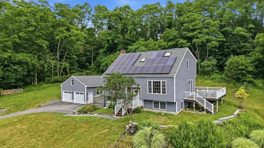588 Main St, West Newbury, MA 01985 - #2