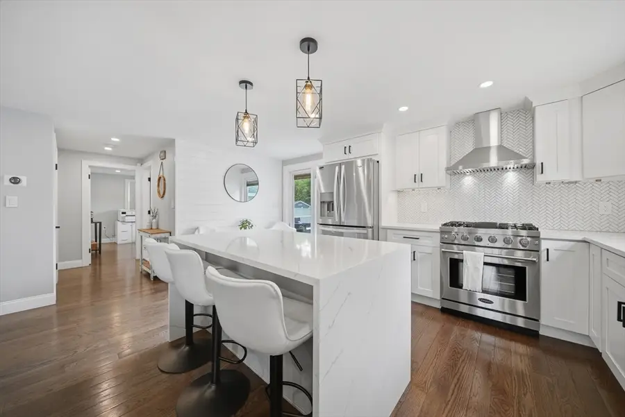 2 Chapman Ave, Wilmington, MA 01887 - #2