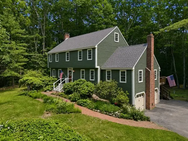 69 Oak Ave, Northborough, MA 01532