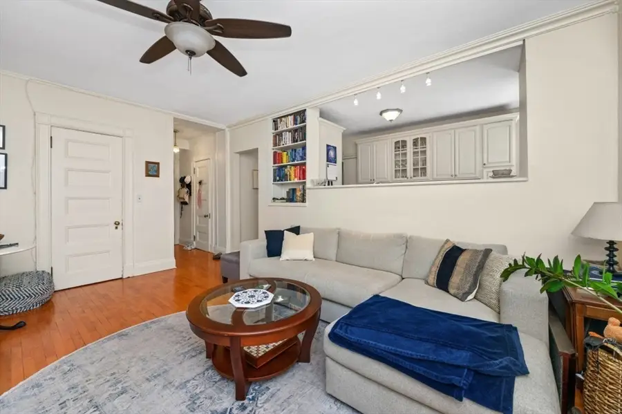 21 Beacon Street #2E, Boston, MA 02108 - #3