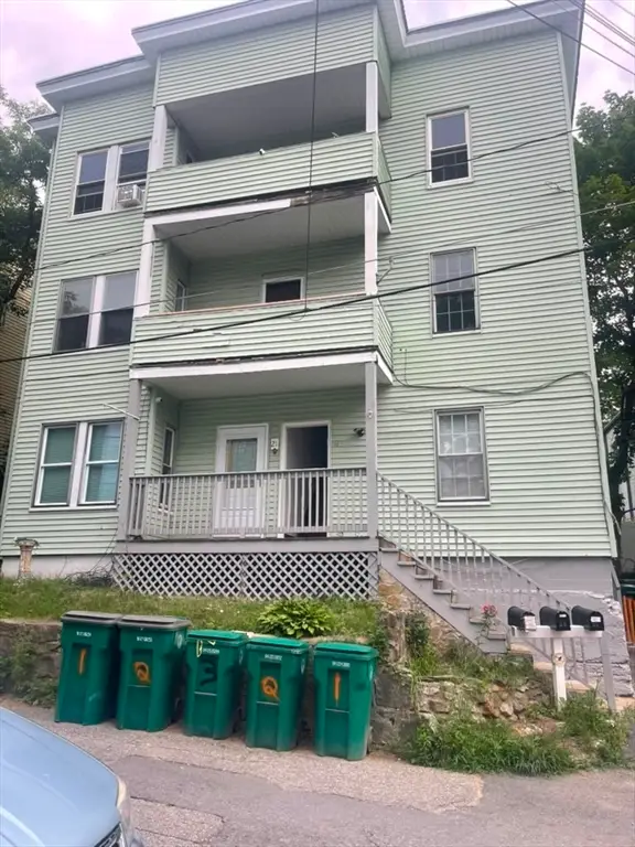 21-23 Omena Pl, Fitchburg, MA 01420