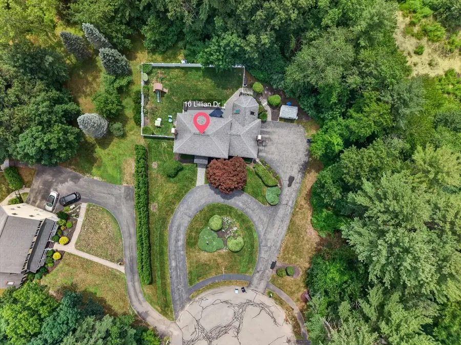 10 Lillian Drive, North Reading, MA 01864 - #3