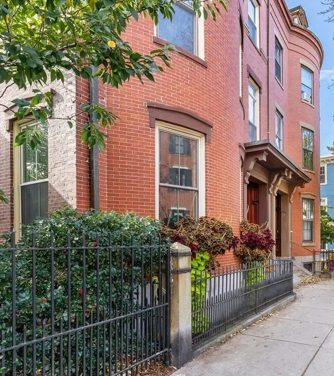 46 High St, Boston, MA 02129 - #1