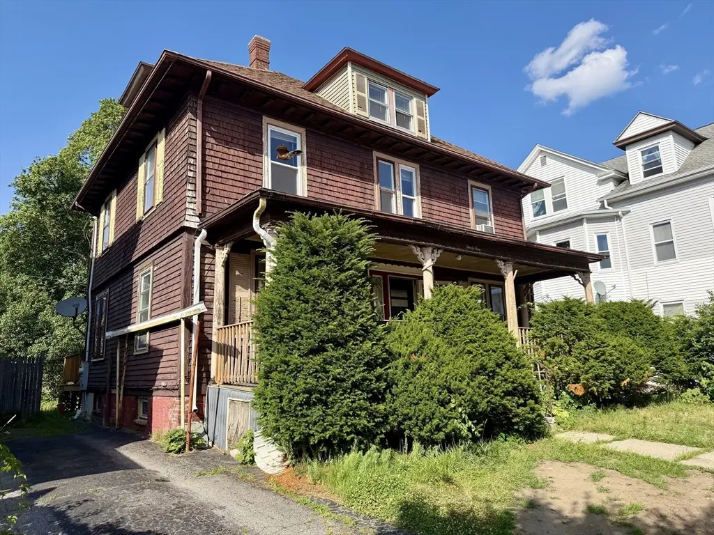 31 Stoneland Rd, Worcester, MA 01603 - #1