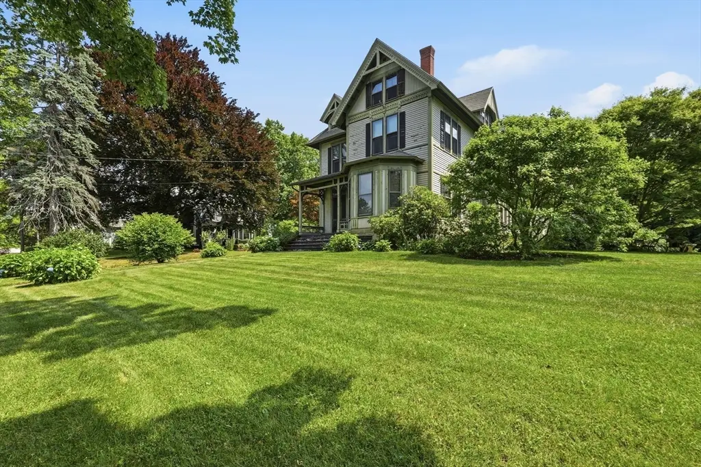 33 Gilbert St, North Brookfield, MA 01535 - #1
