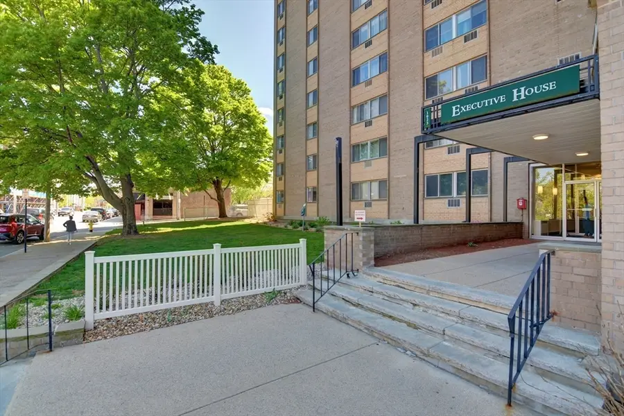1025 Hancock St #10C, Quincy, MA 02169 - #2