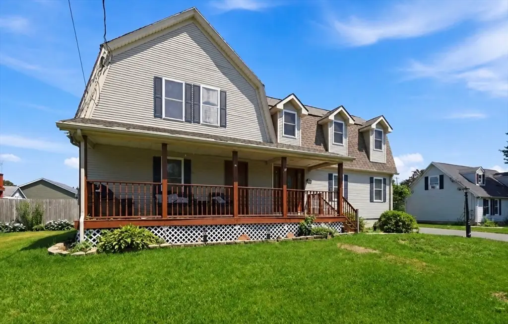 26 Paderewski Street, Chicopee, MA 01013 - #1