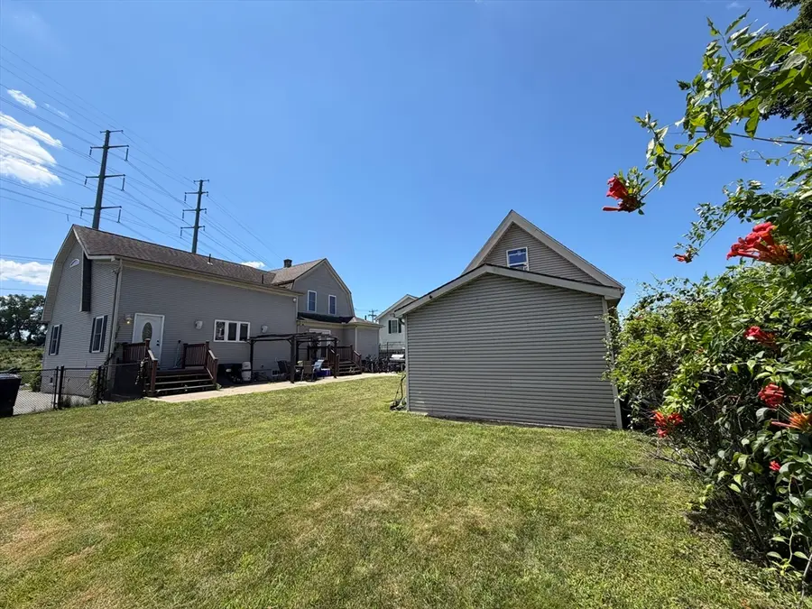 26 Paderewski Street, Chicopee, MA 01013 - #3