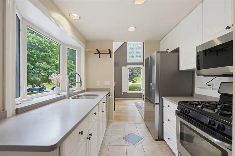 33 Brimstone Way, Ashland, MA 01721 - #3