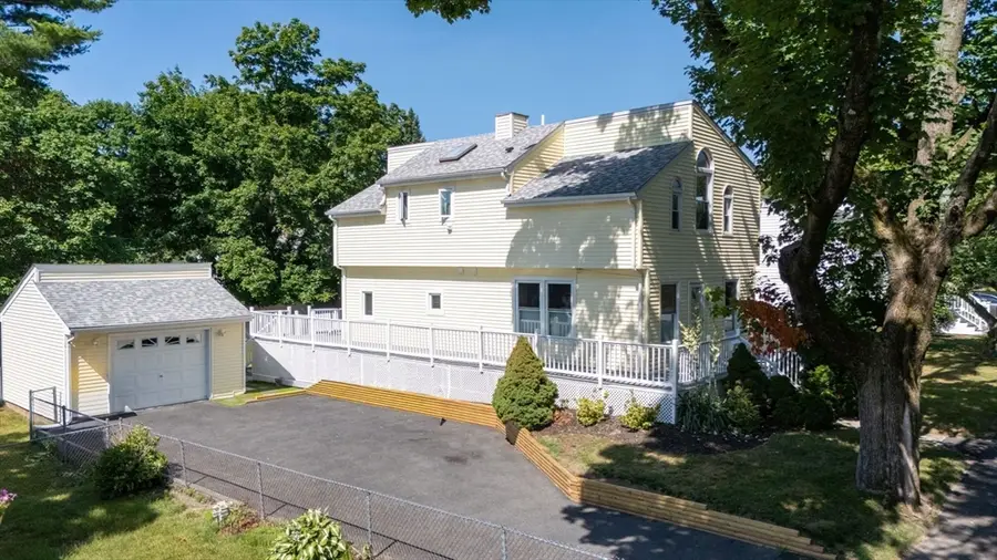 13 Wood St, Somerset, MA 02726 - #2