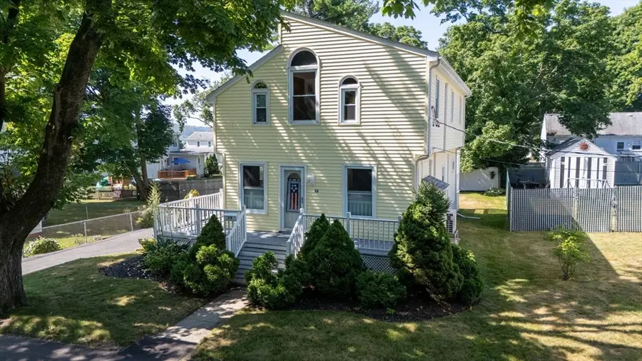 13 Wood St, Somerset, MA 02726 - #3