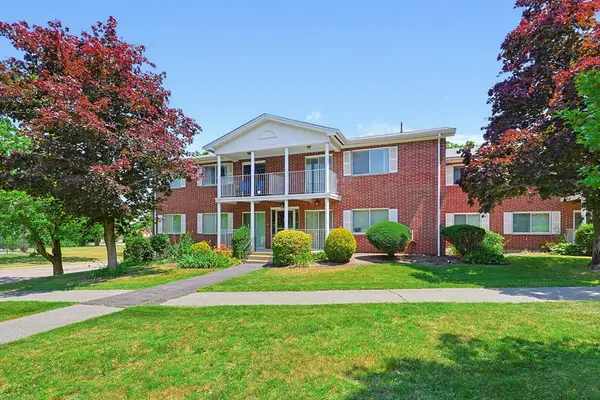 31 Bayberry Dr #4, Sharon, MA 02067