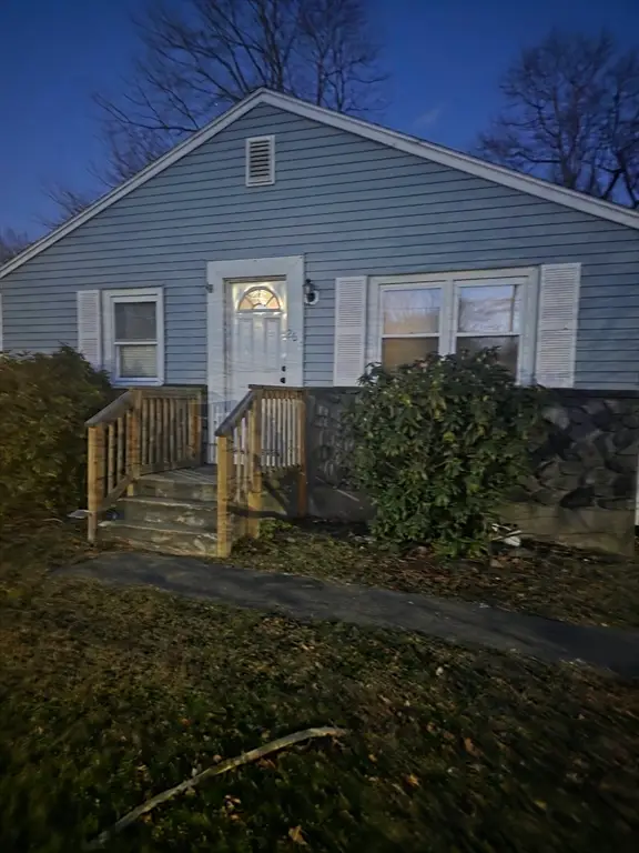 26 Bouve Ave, Brockton, MA 02301