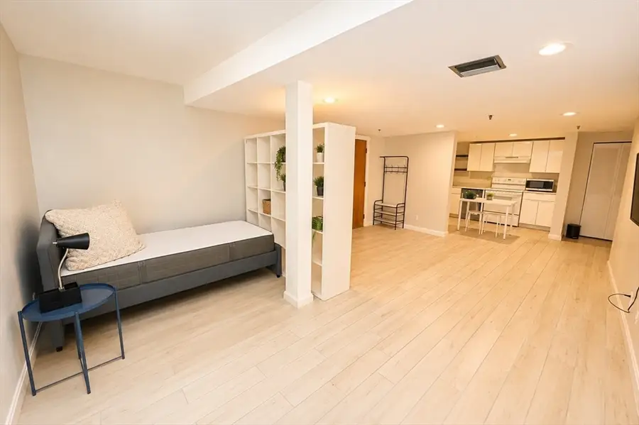 1427 Commonwealth Ave #102, Boston, MA 02135 - #3