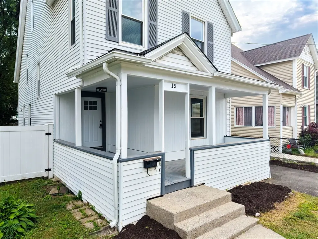 15 Myrtle Ave, Holyoke, MA 01040 - #1