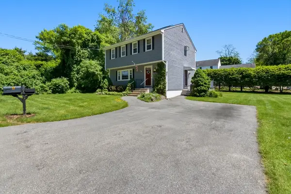 6 Meadow Lane, Haverhill, MA 01830