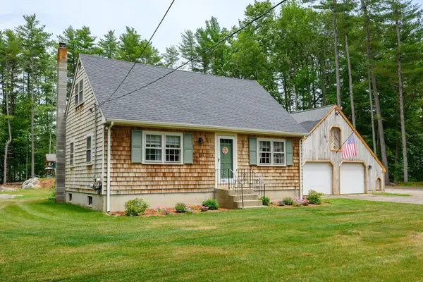 544 Spring St, Hanson, MA 02341