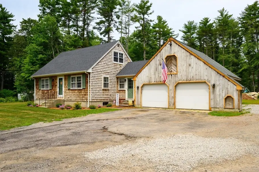 544 Spring St, Hanson, MA 02341 - #3