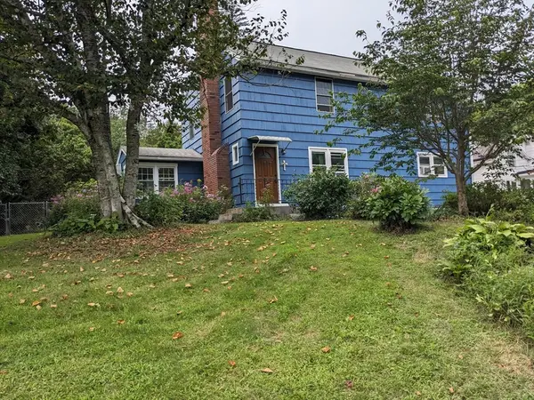 17 Elm St, Monson, MA 01057