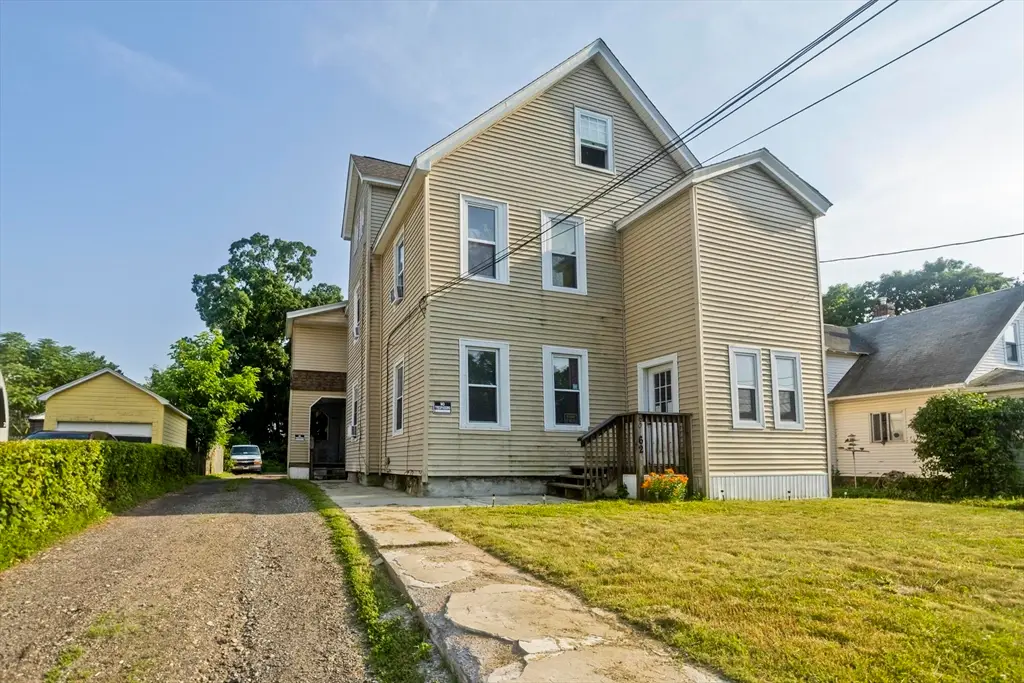 60-62 Shawmut Ave, Holyoke, MA 01040 - #1