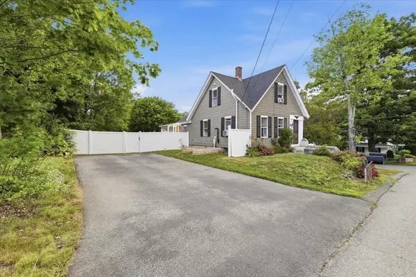 19 West Elm St., Townsend, MA 01474