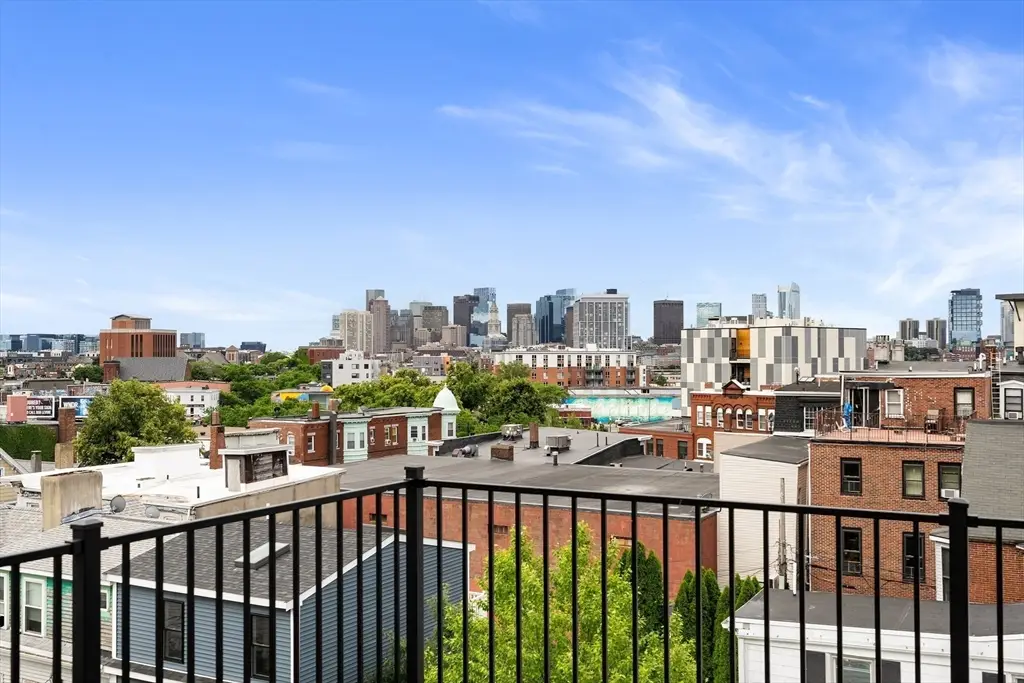 17 Princeton St #PH, Boston, MA 02128 - #1