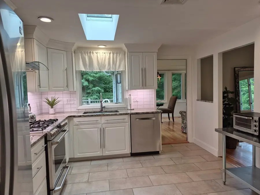 1 Tara Rd., Southborough, MA 01772 - #3