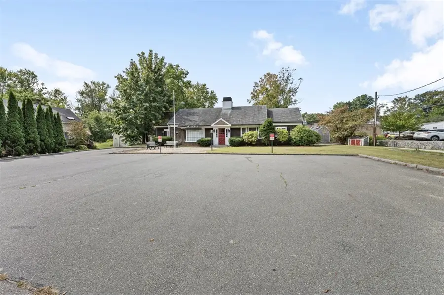 11 Maple St, West Newbury, MA 01985 - #3