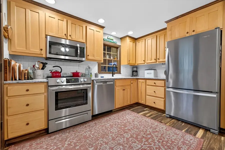 9 Spruce Rd, North Reading, MA 01864 - #2
